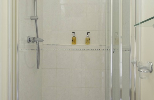 Sutton Maddock Bed & Breakfast | Church Farm B&B