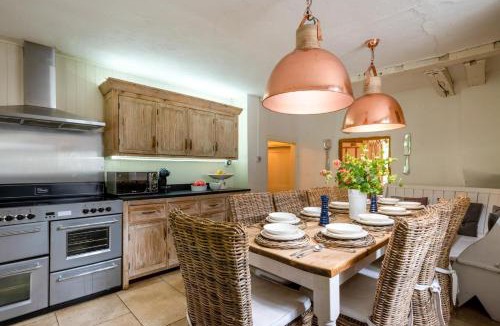 Halesworth House | Church Farm