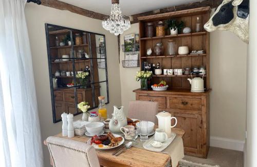 Hopton Bed & Breakfast | Church Farm