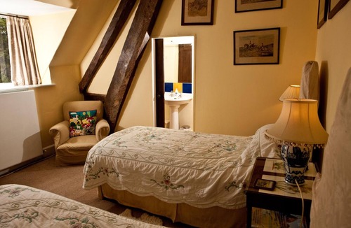 Lighthorne Bed & Breakfast | Church Hill Farm B&B