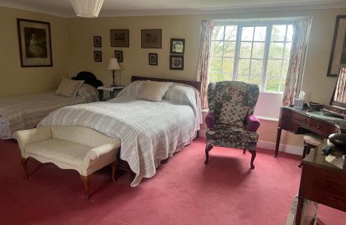 Lighthorne Bed & Breakfast | Church Hill Farm