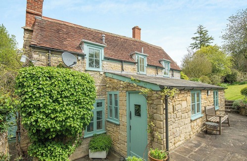 Gillingham Cottage | Church House Cottage