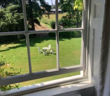 Claines Bed & Breakfast | Church house