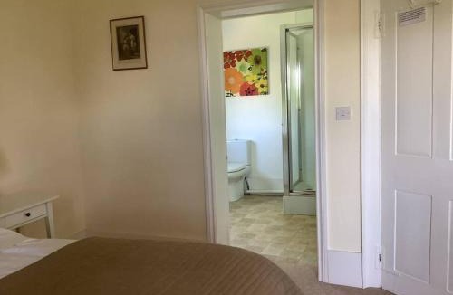 Claines Bed & Breakfast | Church house