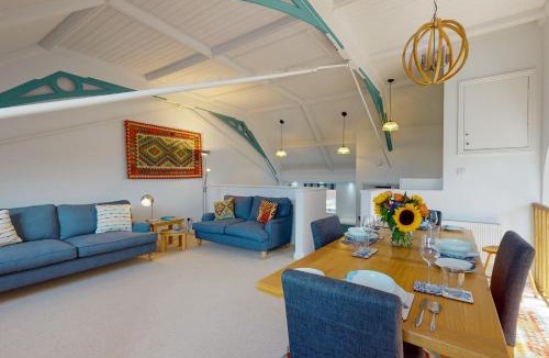 Exmouth House | Church Mews