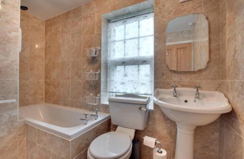 Askrigg House | Church View - Askrigg