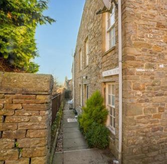 Askrigg House | Church View - Askrigg