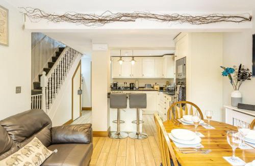 Goole House | Church View