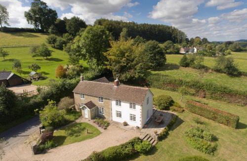 Swallowcliffe House | Church View