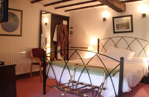 Chesterfield Bed & Breakfast | Church Villa B&B