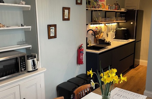 Dover House | Churchill Guest House