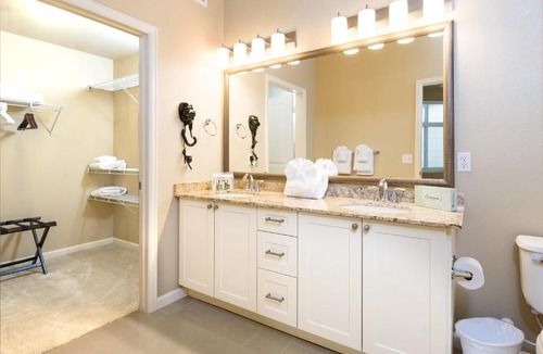 Loma Linda Apartment | Churchill Living Verdant