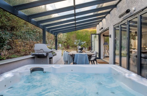 Carbis Bay House | Chy An Eglos - Hot tub & Pool