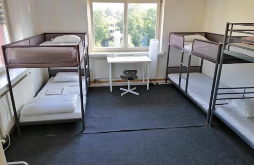 Glattbrugg Hostel | CHY Home Zurich Airport