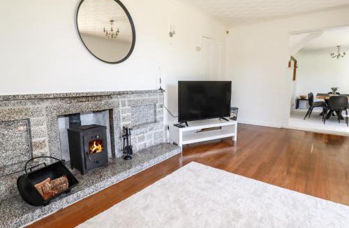 Redruth House | Chyrosen