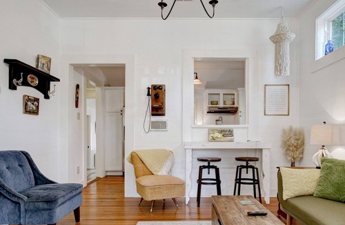 Boerne Cottage | Cibolo Creek Cottage - A Birdy Vacation Rental