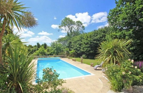 Liskeard Cottage | CIDER COTTAGE, pet friendly, with pool in Looe