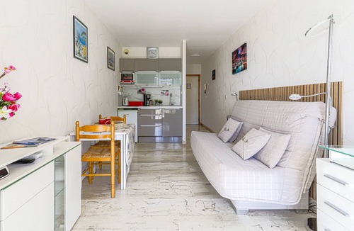 Fabron Apartment | Ciel de Fabron by Interhome