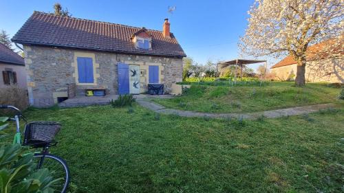 Saint-Bonnet-de-Four House | Ciel Etoillè