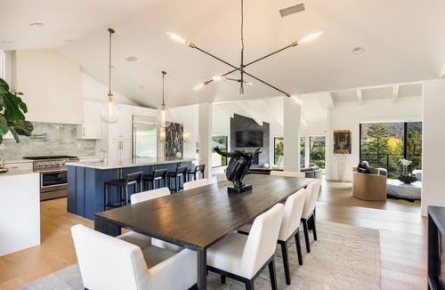 Woodland Hills House | Cielo Oaks - Luxury Above the Oaks