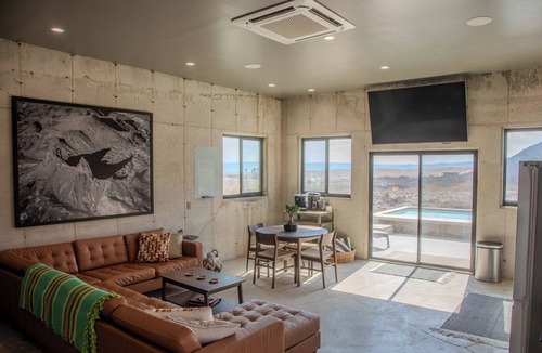 Study Butte-Terlingua House | Cigar Mountain House