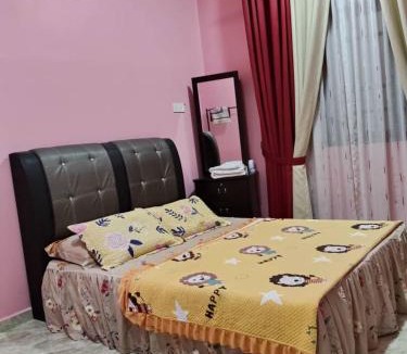 Kampung Gong Kempas House | Cikgu CTZ Homestay A