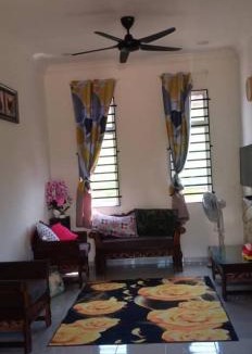 Kampung Bukit Bunga Apartment | Cikra homestay