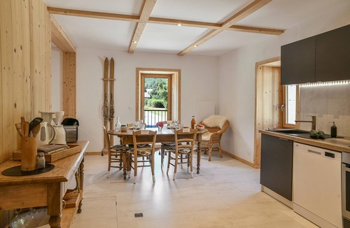 Aillon-le-Jerune House | Ciméléon Haut Cottage – Authentic Mountain Charm, Mountain View, Terrace, Sleeps 6