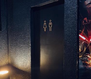 Lunel Apartment | Ciné Room Home Cinema Netflix Experience