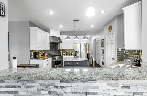 Cinco Ranch House | Cinco Ranch 30+ Days – Pool & Park Access