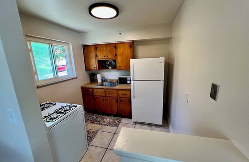 Westwood Apartment | Cincy Furnished Stays Sunrise Blossom 2 Bdrm Apt