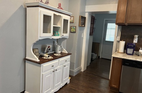 Bruceville-Eddy House | Cinder block house