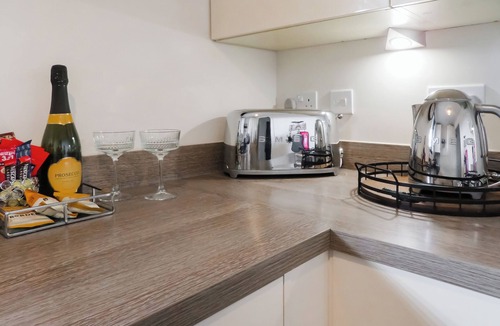 Ruswarp Apartment | Cinder Track Hideaway