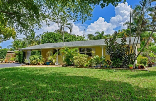 North Palm Beach House | Cinderella's Beach Cottage