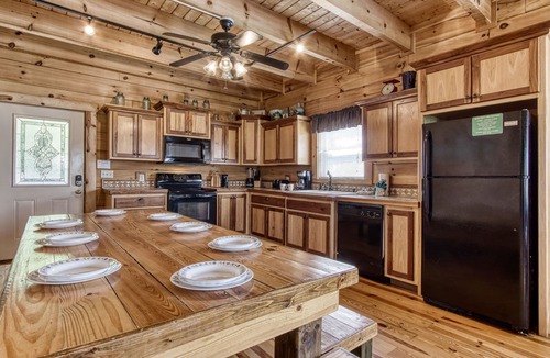 Pigeon Forge Cabin | Cinema Falls - Great Location! - Convenient to Everything!