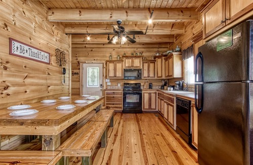 Pigeon Forge Cabin | Cinema Falls - Great Location! - Convenient to Everything!