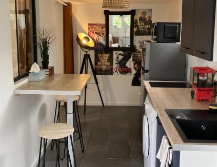 La Roche-sur-Yon Apartment | Cinema & Netflix a La Roche