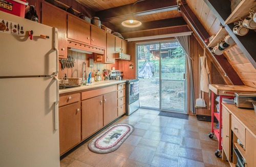 Glencoe Cabin | Cinnamon Bear-Adorable A-Frame with Heating!