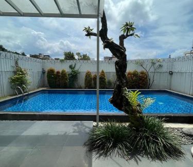 Sukajadi House | Cipedes Mansion