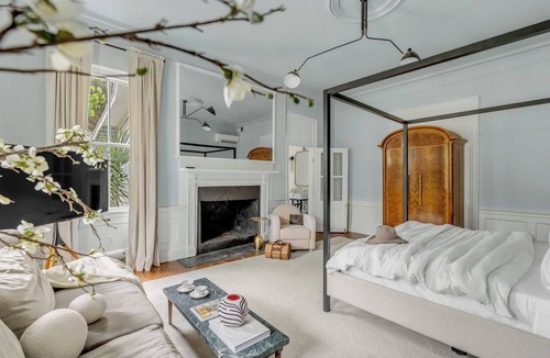 The Old Commons House | Circa 1785