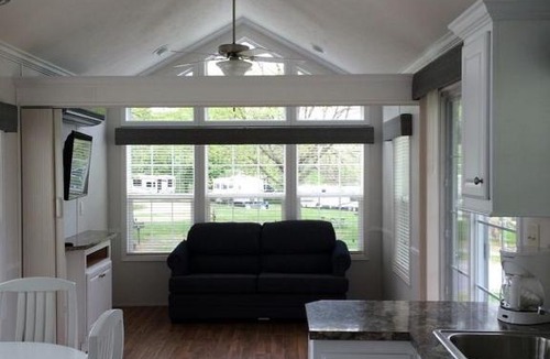 Bausman Resort | Circle M Camping Resort Loft Park Model