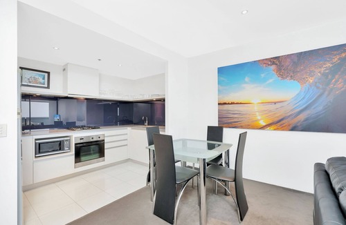 Surfers Paradise Apartment | Circle on Cavill – 1 Bedroom + Study Ocean Views