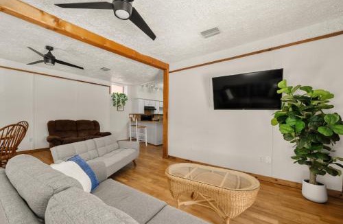 Sebring Apartment | Circle Overlook-Downtown Apartment Stay