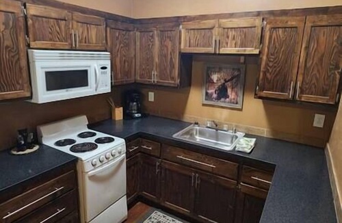 East Glacier Park Village Cabin | Circle R Cabin 2, Private Ranch, Mountain Views