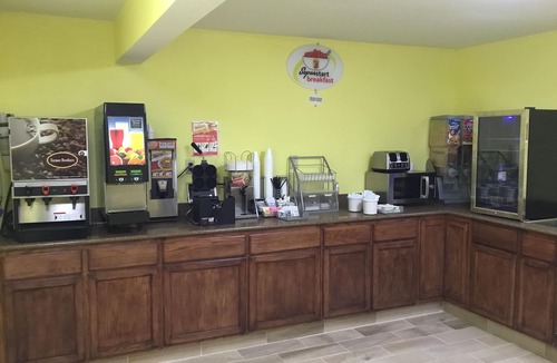 Anamosa Hotel | Circle S Motel