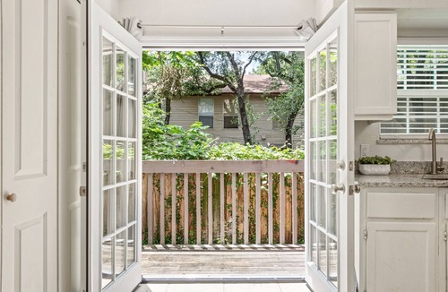 Tanglewood Estates House | Circle Town hm near the golf course