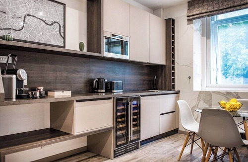 Temple Apartment | Circlelet Luxury Private Suite 1