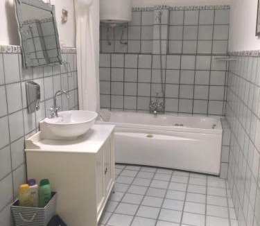 Valdealgorfa Villa | Circuito de Aragon. House up to 16 pax