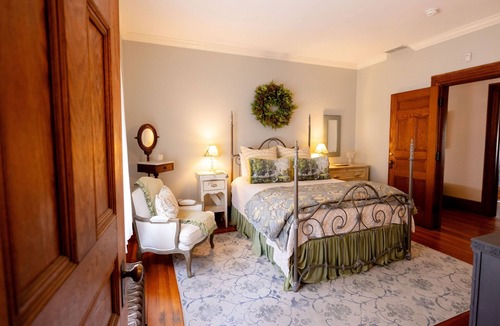 Saratoga Springs Bed & Breakfast | Circular Manor Bed and Breakfast