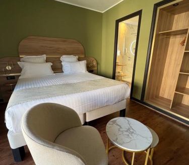 Le Puy-en-Velay Hotel | Cit'hôtel Le Chris'tel hôtel et restaurant